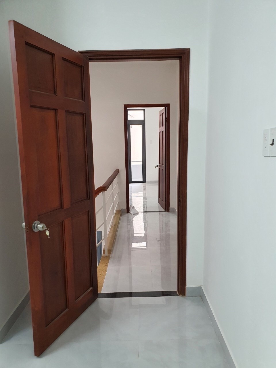 Nhà Hẻm 162/ Phan Đăng Lưu 55m2 - Cách hẻm xe hơi 10m - 2 Tầng BTCT - 5 đồng 950