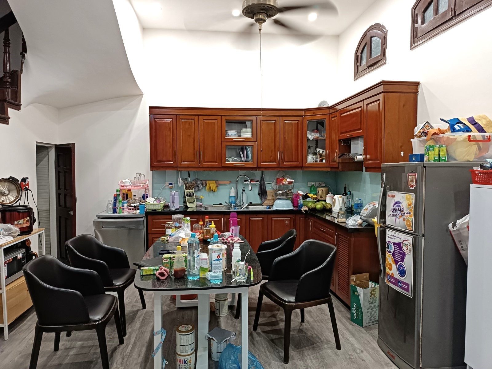 Giá rẻ ô tô kinh doanh mặt phố lô góc 12 tỷ