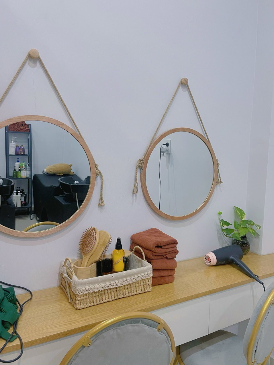 SANG NHƯỢNG TIỆM NAIL – MI – TÓC