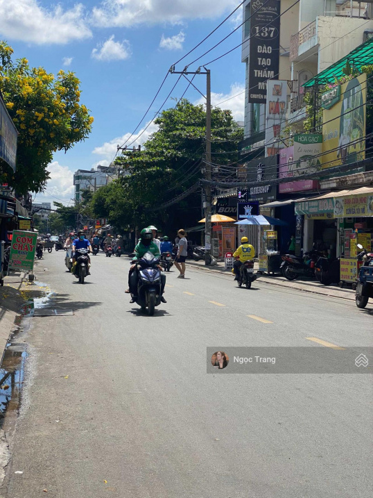 Bán toà nhà sẵn kết cấu hầm + 4 tầng 5x25m, mặt tiền 30m Bình Lợi - Đặng Thùy Trâm