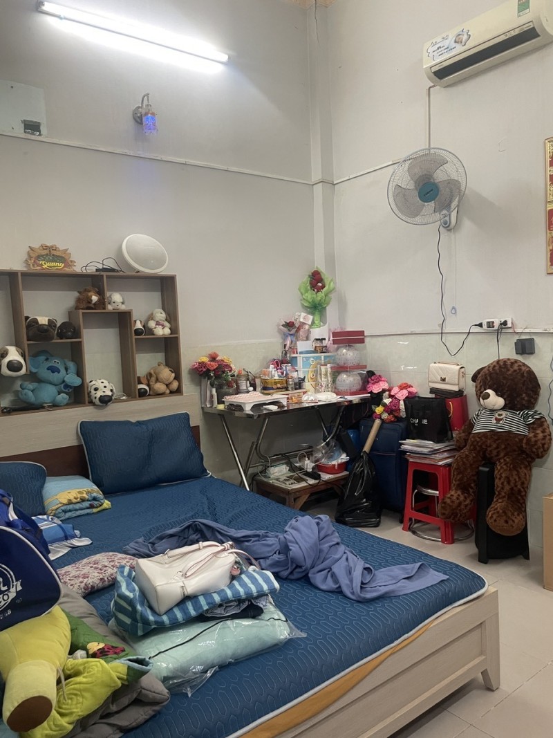 Bán nhà Trần Văn Quang, Tân Bình, 4x10, 3 tầng, hẻm 5m, chỉ 3 tỷ XX