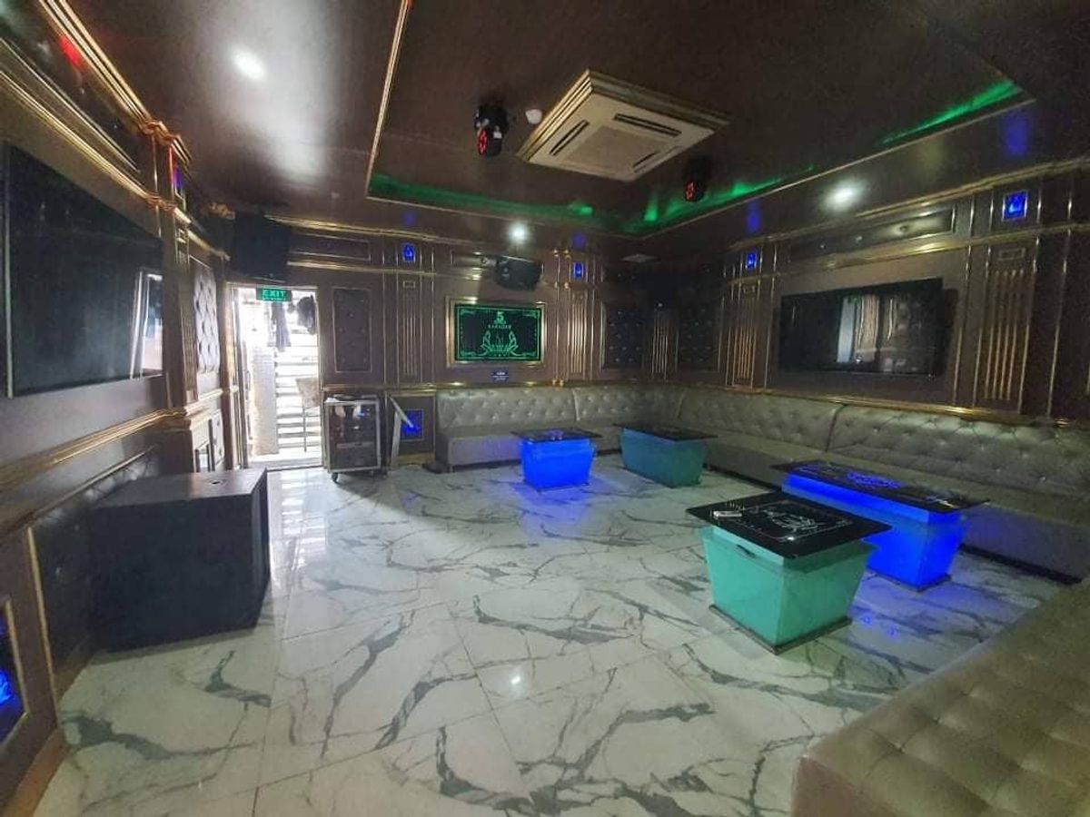 Bán Nhà Mặt Phố Hoàng Quốc Việt. Cầu Giấy. Ô Tô. Vỉa Hè. Thang Máy. DT 205m2. MT 6,2m. Giá 79,5 Tỷ.