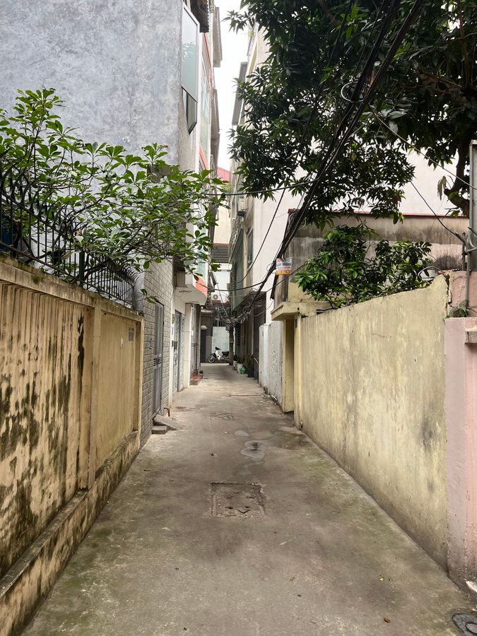 Bán nhà riêng phố Võ Chí Công – Diện tích 121m2 – mặt tiền 7,1m – 10m ra phố - giá 14 tỷ