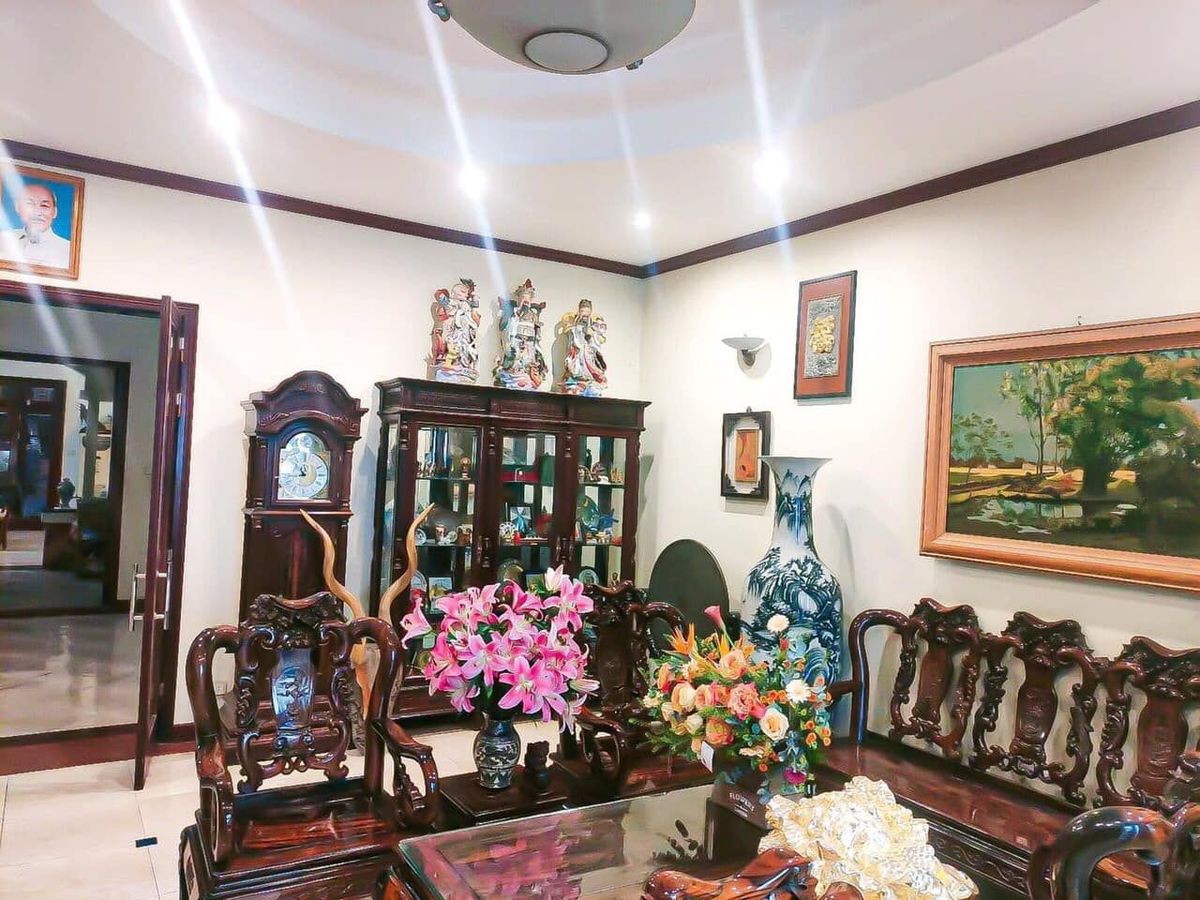 Bán Nhà BT Thái Hà. Đống Đa. Ô Tô. Kinh Doanh. DT 250m2. MT 7,5m. Giá 63,5 Tỷ.