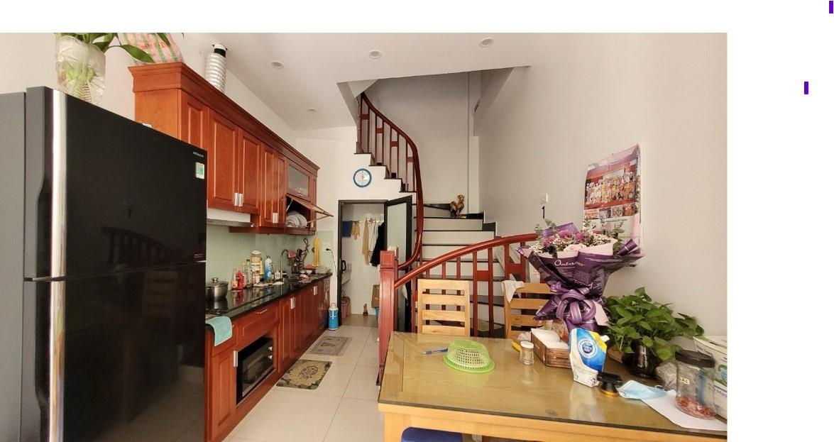 NHÀ THẠCH BÀN LONG BIÊN Ô GÓC DT 35M2 X 5 TẦNG FULL NỘI THẤT