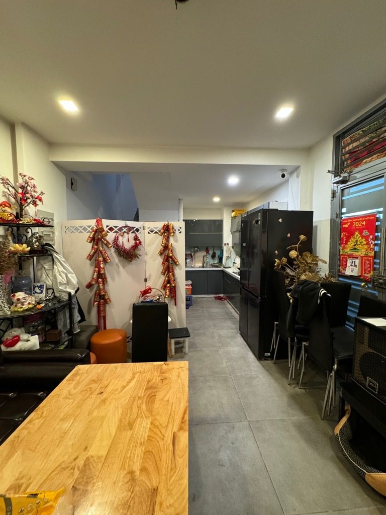 LÊ VĂN SỸ - QUẬN 3 - CÁCH 1 CĂN RA HXH - NHÀ 4 TẦNG BTCT - 41 M2 - 4 PN - GIÁ 7 tỷ 650