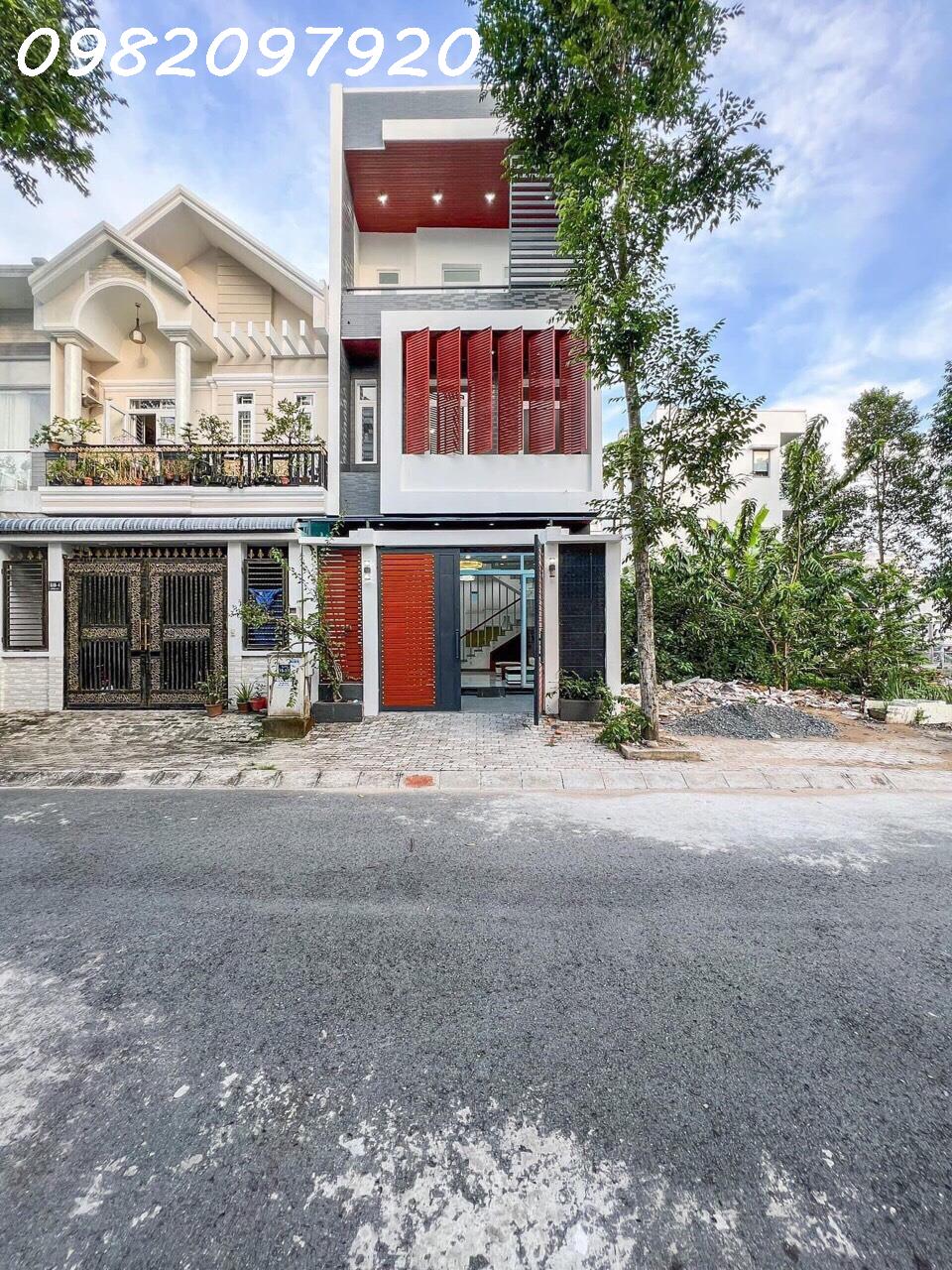 Nhà mặt tiền KDC Quy Đức Bình Chánh giá tốt đầu tư