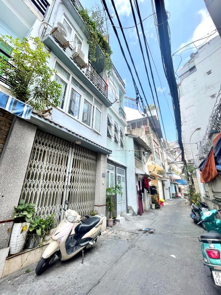 Bán Nhanh Căn Nhà Hẻm 3.5m, Nguyễn Văn Nguyễn, Tân Định, Quận 1, Nhĩnh 5tỷ