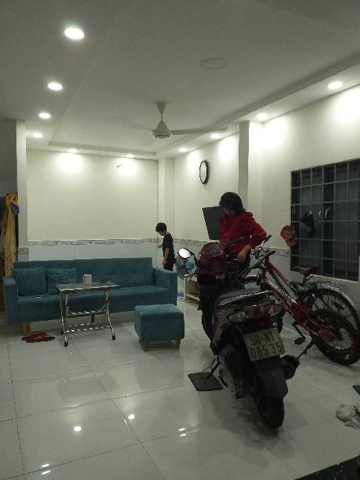 Nhà 4 Mặt Hẻm. 56m2 - Hoàng Văn Thụ - 1bước Ra Mặt Tiền. Chỉ 10m Lên Xe Hơi Giá 5 Tỷ 3