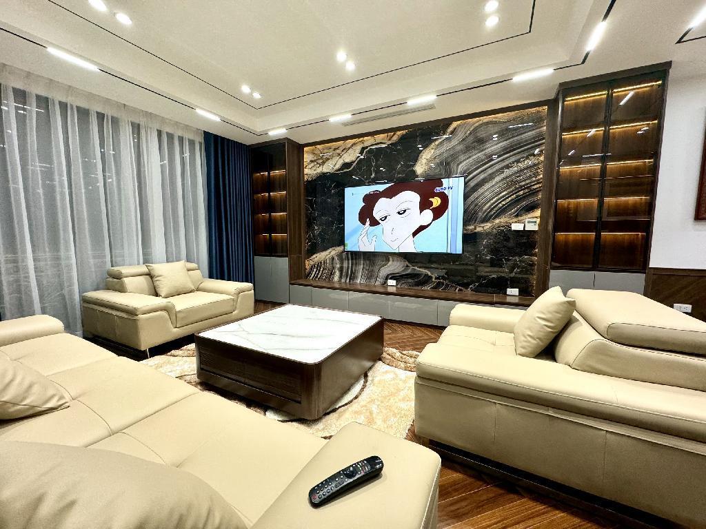 BÁN NHÀ NGUYỄN VĂN CỪ, BỒ ĐỀ, LONG BIÊN 71M 5 TẦNG FULL NỘI THẤT.