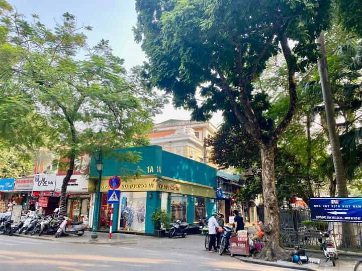 BÁN CĂN HỘ TT TẦNG 2 PHỐ TRÀNG TIỀN 70M – 2.8 TỶ.