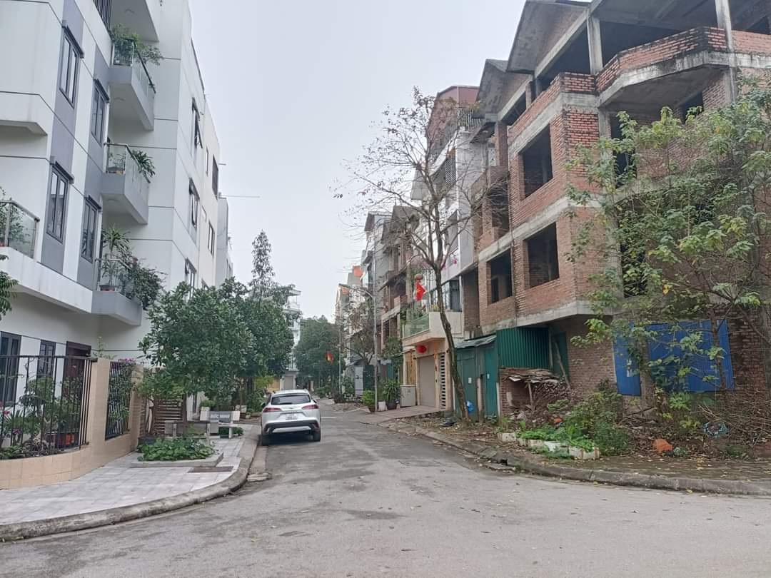 BÁN NHÀ KĐT VĂN KHÊ, HÀ ĐÔNG, LÔ GÓC, KD, Ô TÔ TRÁNH 120M, 4 TẦNG, MT 8.8M, GIÁ 13.5 TỶ