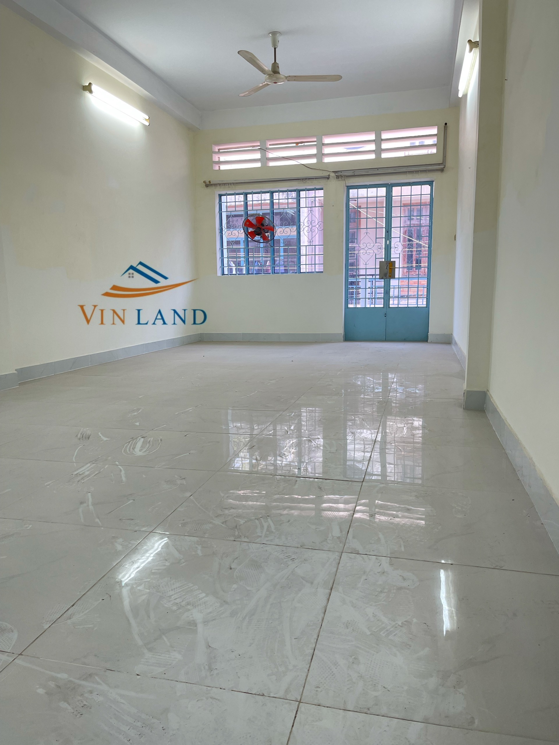 Cho thuê nhà mặt tiền đường lớn p Quang Vinh cách chợ Biên Hòa 200m