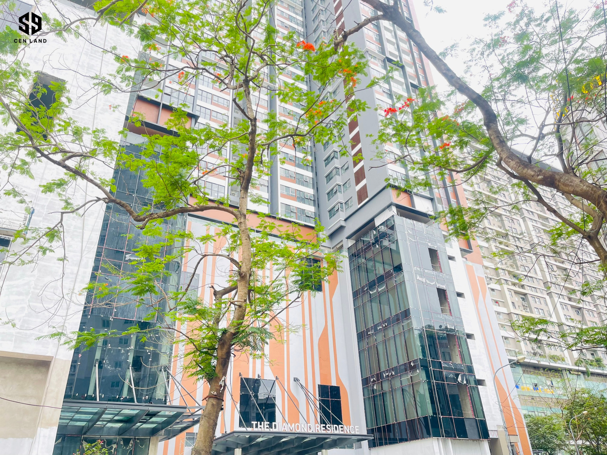 Bán căn chung cư 3 phòng ngủ 104m2 nhỉnh 6 tỷ cách ĐH Lao động Xã hội chỉ 1km nhận nhà ngay