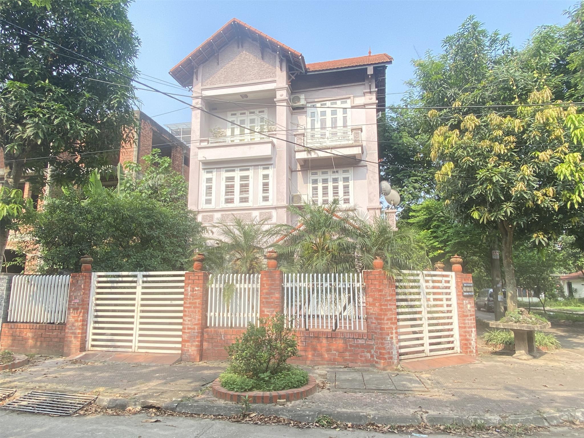 Cho thuê nhà 7 phòng khép kín tại Từ Sơn, Bắc Ninh - MB 215m2 3 tầng