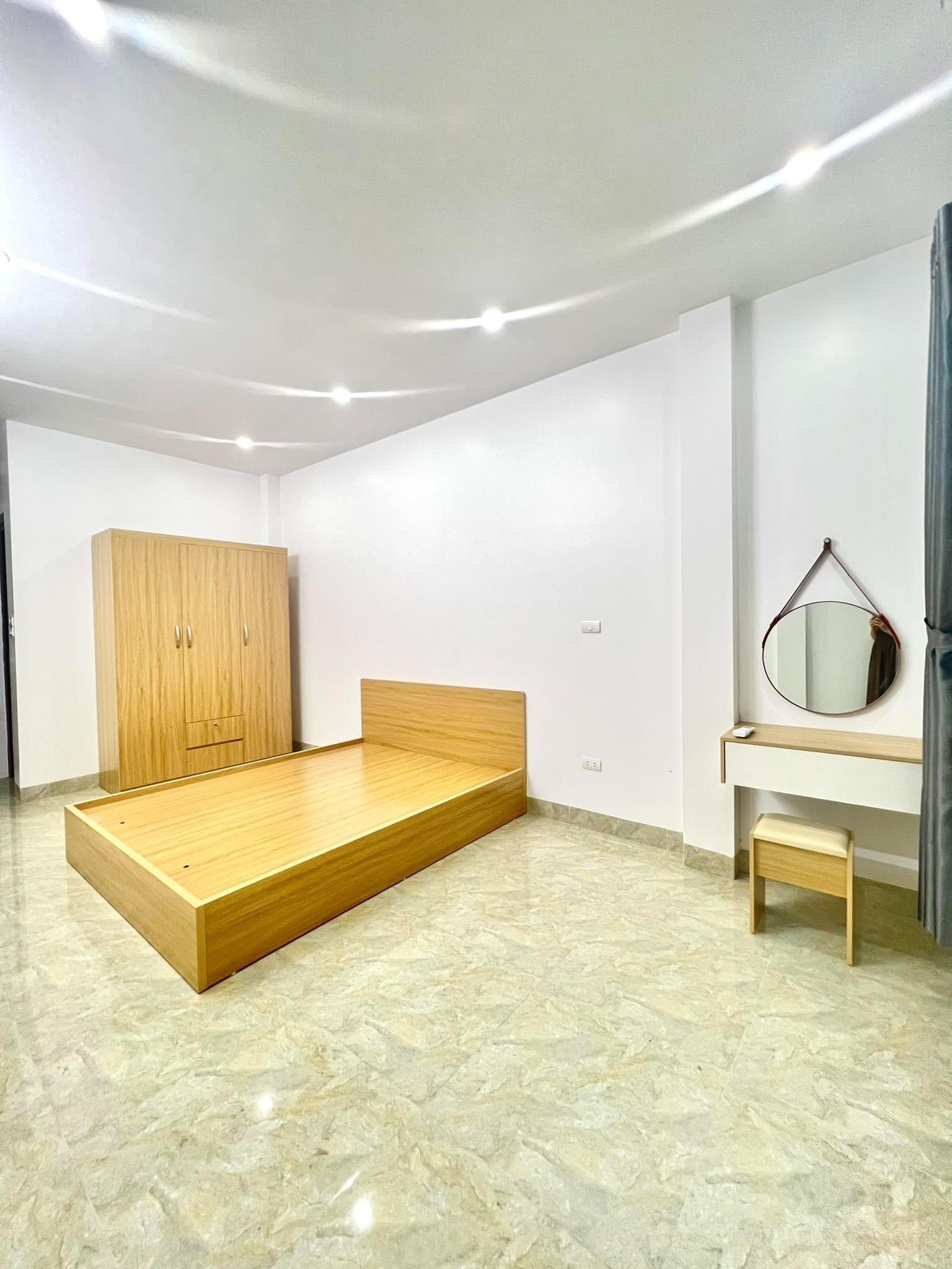 Cho thuê Phòng Khép kín - 30m2 tại Đội Cấn, Ba Đình