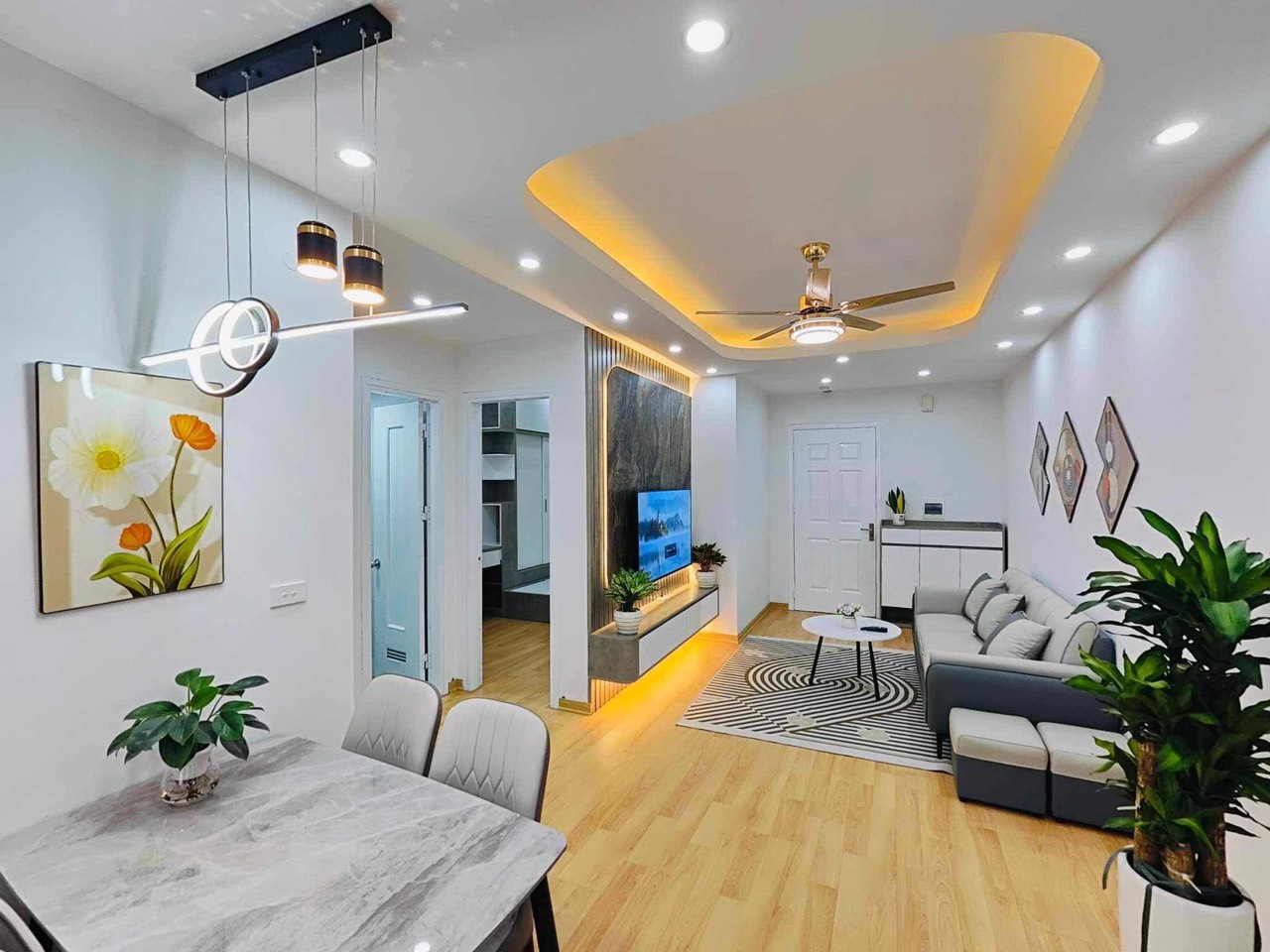 bán căn hộ 2 ngủ 67 mét nội thất mới koong hh linh đàm 2ty080t