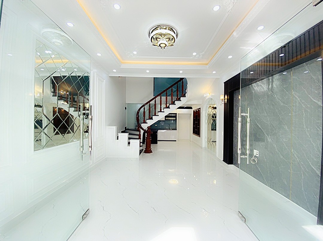 Bán nhà xây mới 5 tầng khu TĐC Sao Sáng - Ngô Gia Tự, diện tích 40m GIÁ 4.55 tỉ