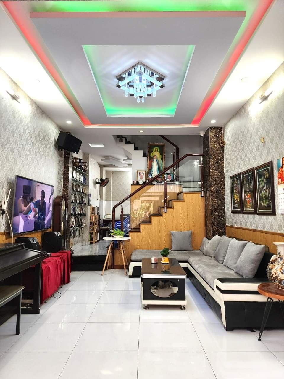 NHÀ MỚI ĐẸP - 2 MẶT TIỀN - CÁCH CHỢ PHÚ NHUẬN 30M - 41M2 - GIÁ 7.8 TỶ TL