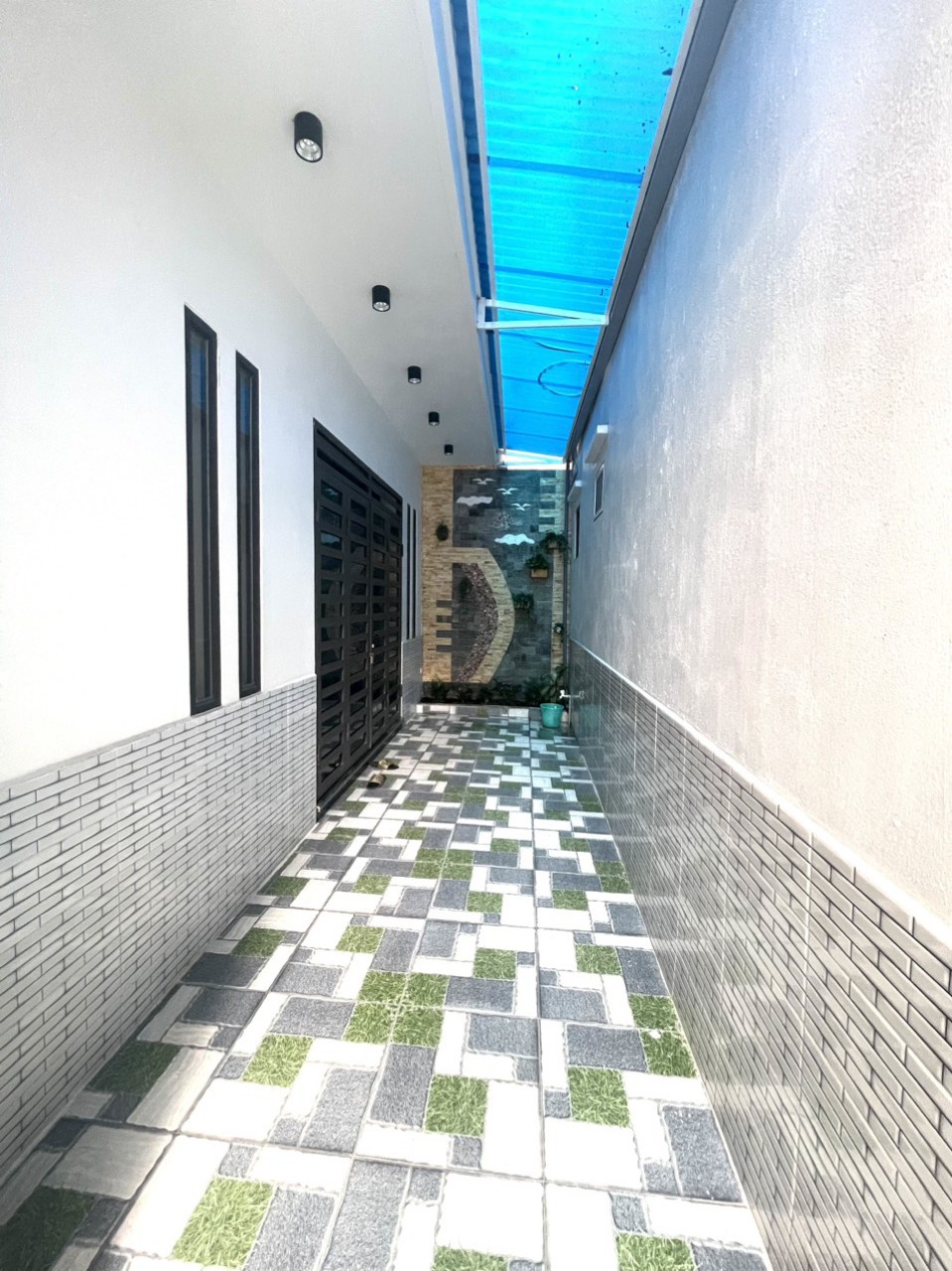 Bán nhà độc lập sân cổng riêng ngõ 46 Lạch Tray, 52m 3 tầng GIÁ 2.98 tỉ ngõ nông