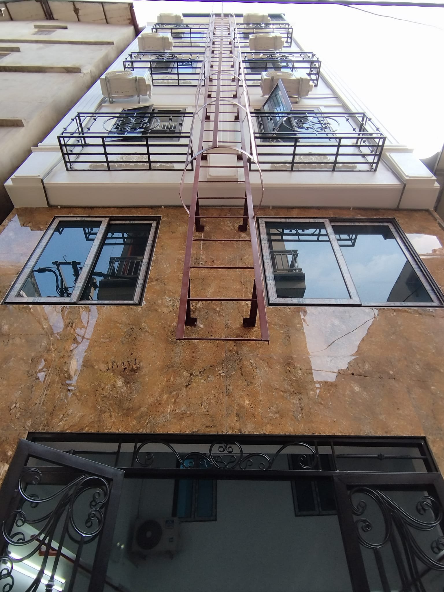 TÒA CCMN MỚI - CÓ GÁC XÉP- 7 TẦNG - 70M2 - 12 PHÒNG -THU 72TR/TH - HƠN 9 TỶ HẰNG mini