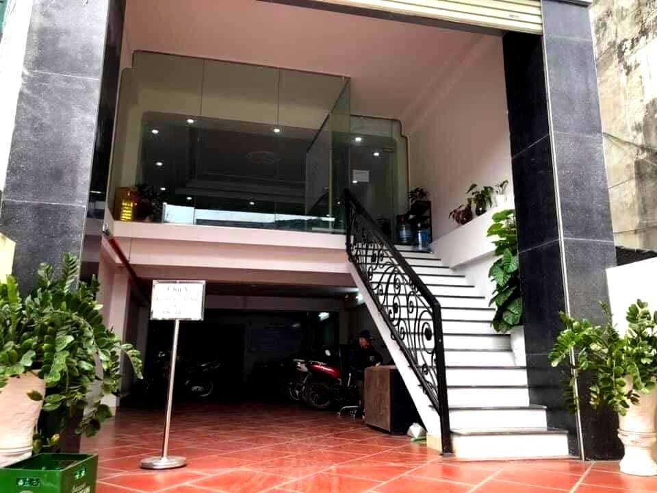 Bán Nhà Mặt Phố Phạm Văn Đồng. 200m Xây 8 Tầng Nhỉnh 40 Tỷ. Cam Kết Ảnh Thật Mô Tả Chính Xác. Chủ Thiện Chí Bán Để Chia