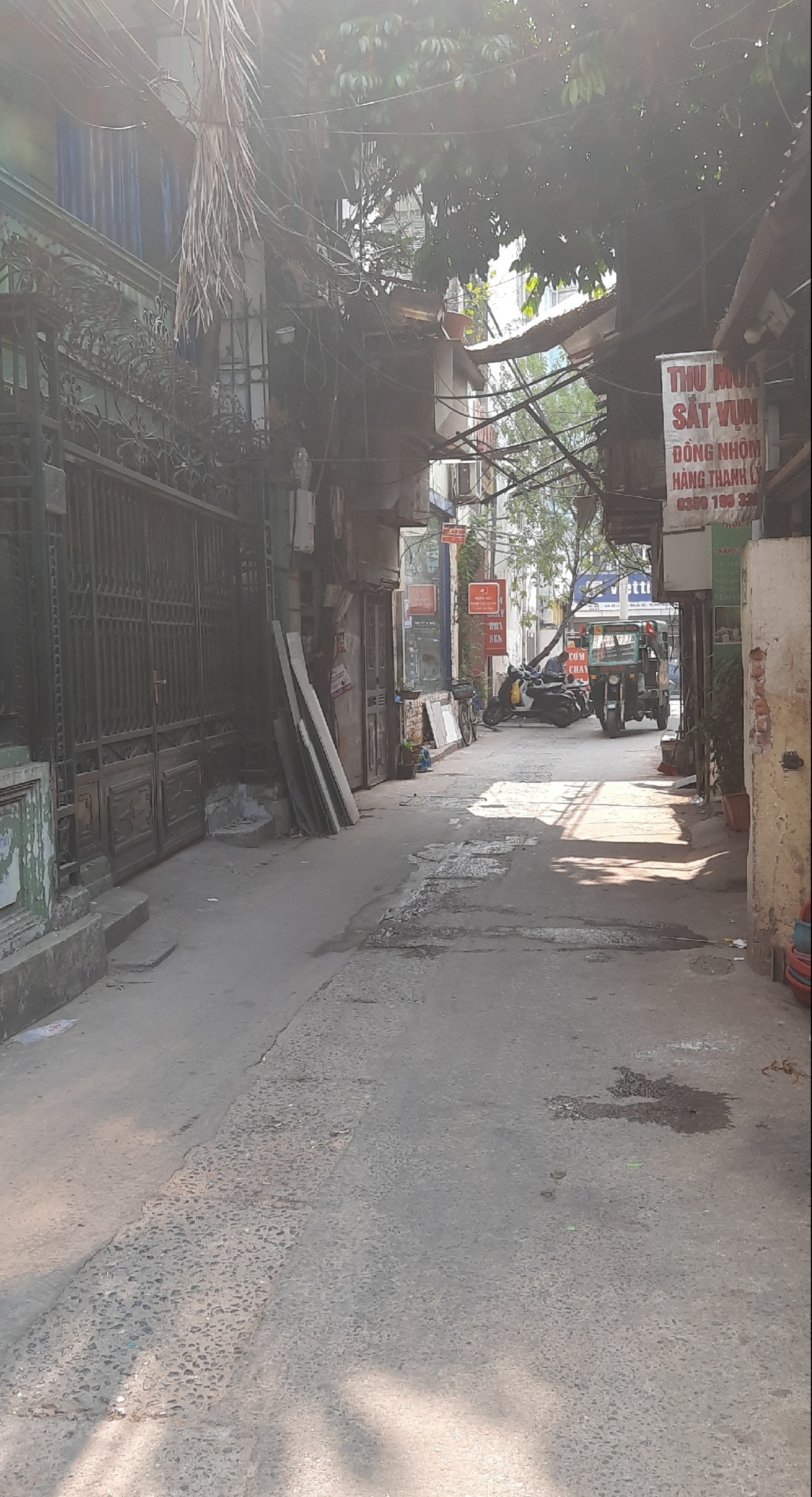 Chỉ 82,5m có ngay nhà La Thành 44,2m 3 tầng ngõ 3 gác giá 3.65 tỷ