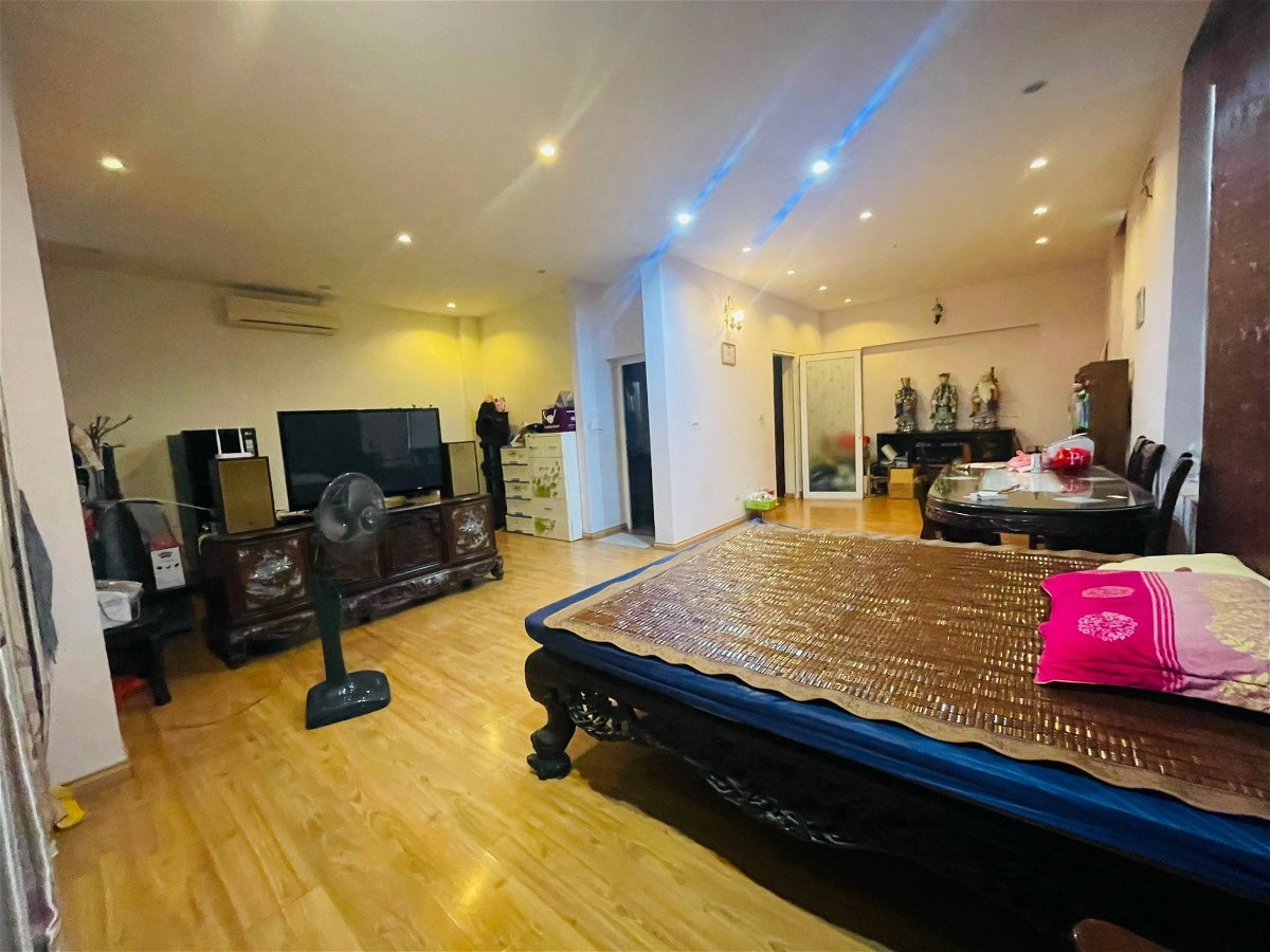 Bán Nhà Phố Kim Mã Thượng Quận Ba Đình. 126m Mặt Tiền 8.7m Nhỉnh 30 Tỷ. Cam Kết Ảnh Thật Mô Tả Chính Xác. Chủ Muốn Bán