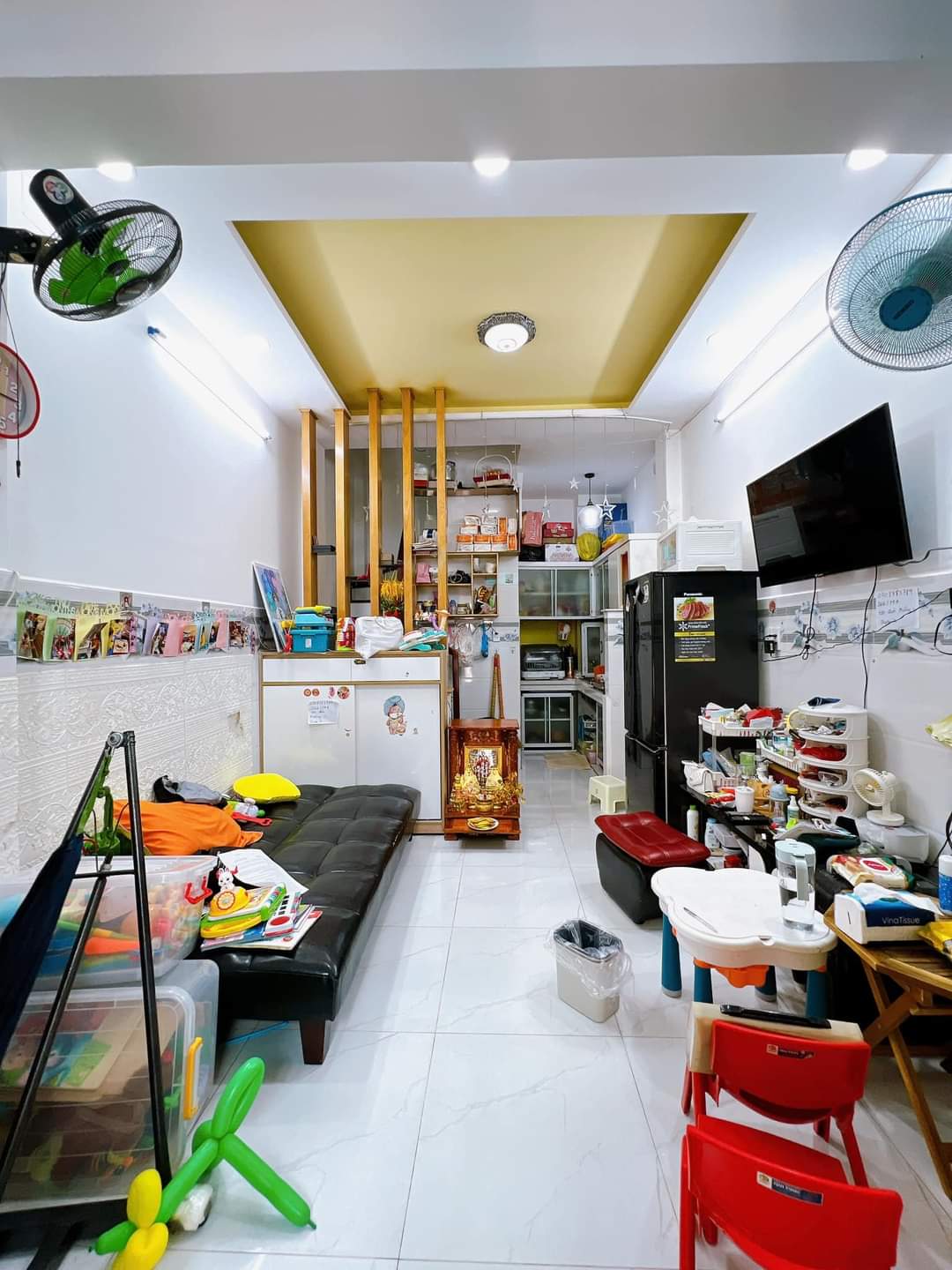 Nhà đẹp 200 triệu sở hữu nhà sổ hồng DT Ngang 3.5x 7..5 tấm Q4 Tôn Đản có 3 tỷ