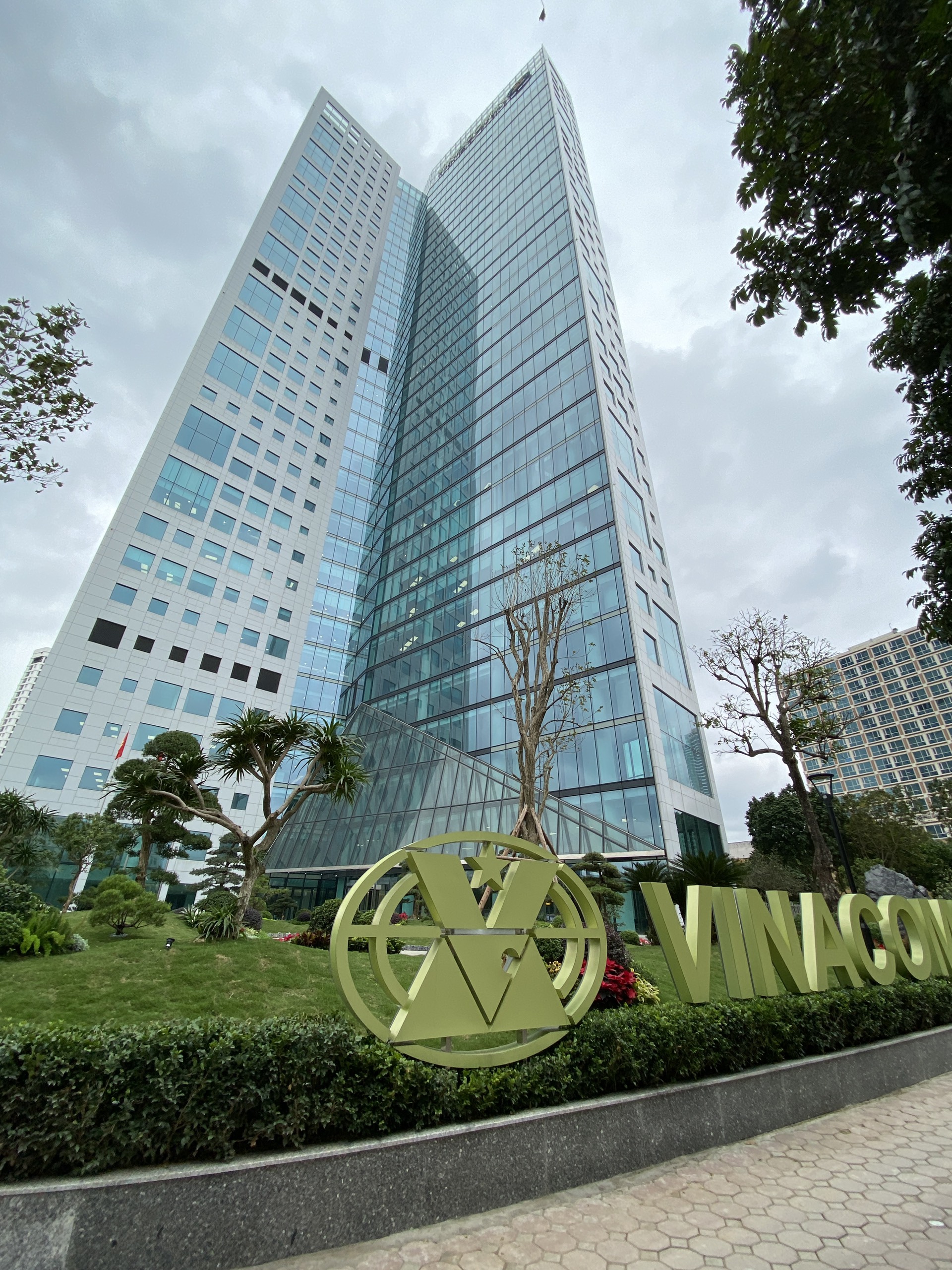 Mới nhất! Cho thuê văn phòng 1200m2 tòa Vinacomin, Dương Đình Nghệ, quận Cầu Giấy