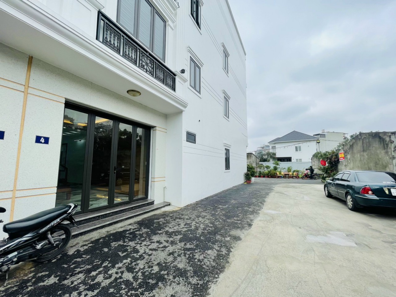 Bán nhà xây mới Ngô Gia Tự gần Lê Hồng Phong, 50m 4 tầng GIÁ 3.55 tỉ ô.tô đỗ cửa