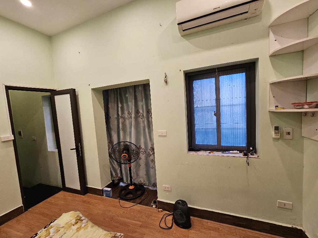 Bán Nhà Kim Mã ,gần phố chính 23m x 5t