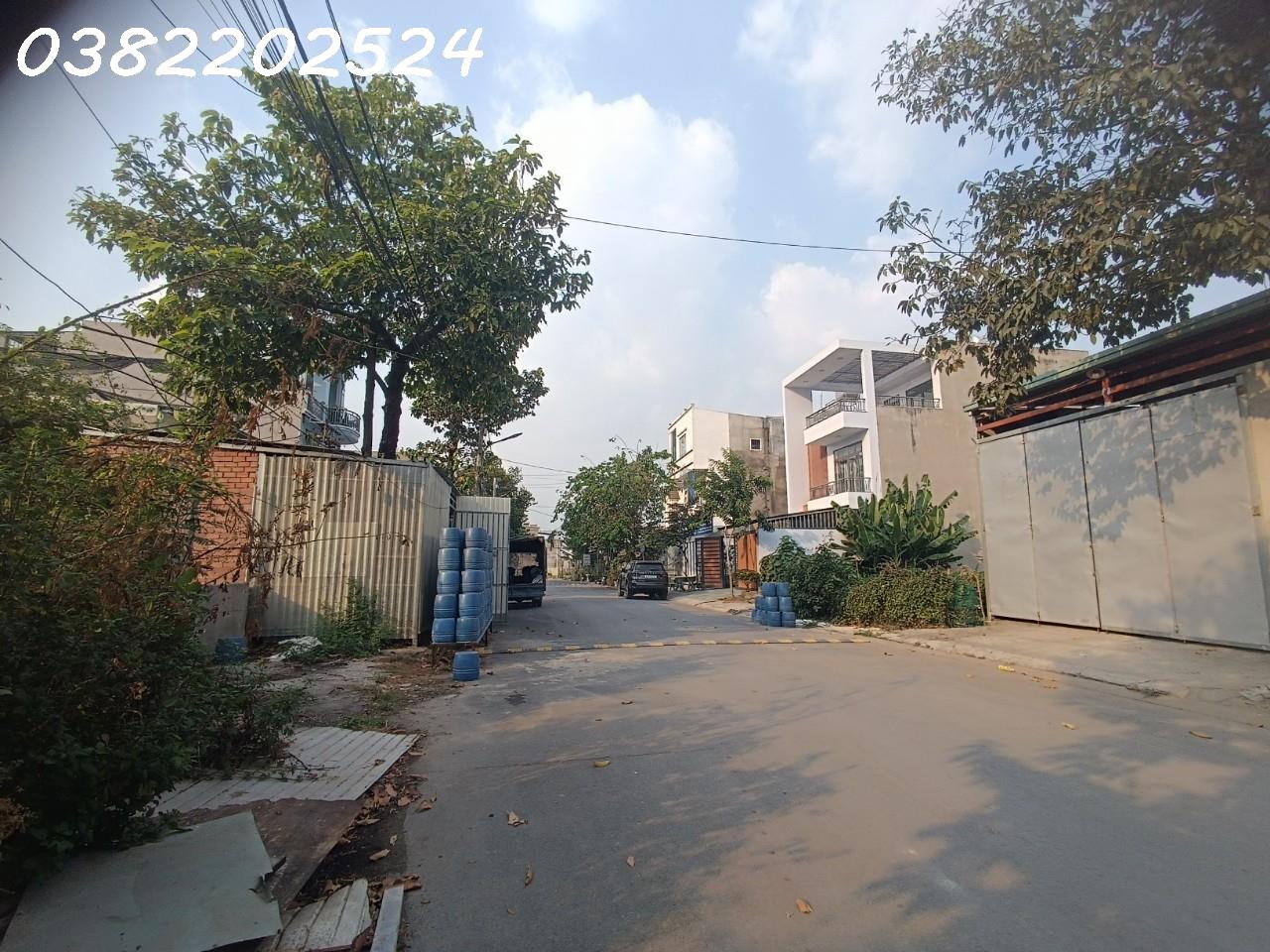 HX gửi bán gấp lô 6x20 full thổ. Ngay đường Nguyễn Chí Quốc LH 03822022524