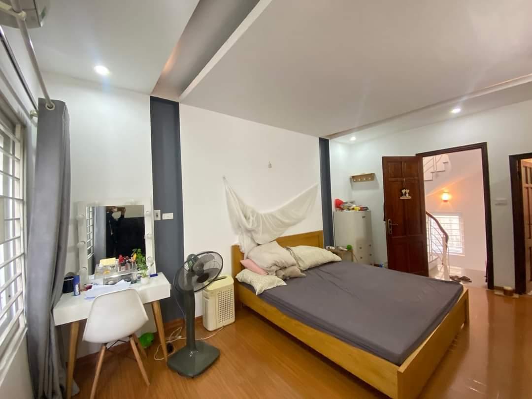 ĐỘI CẤN 36M2X5T - NHỈNH 6TỶ - PHÂN LÔ - NGÕ RỘNG THOÁNG, GẦN PHỐ