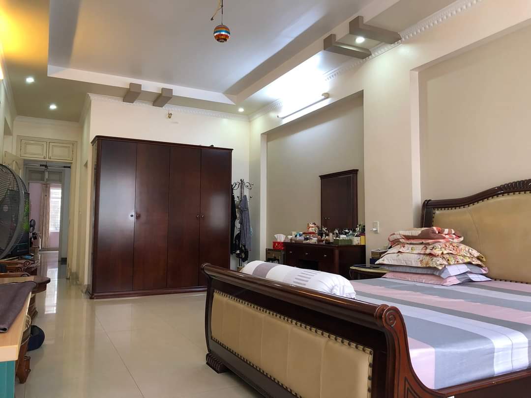 Cần bán nhà trong ngõ Lâm Tường, Lê Chân, Hải Phòng. 106m2 nhà 3 tầng. 8,5 tỷ ô tô đỗ