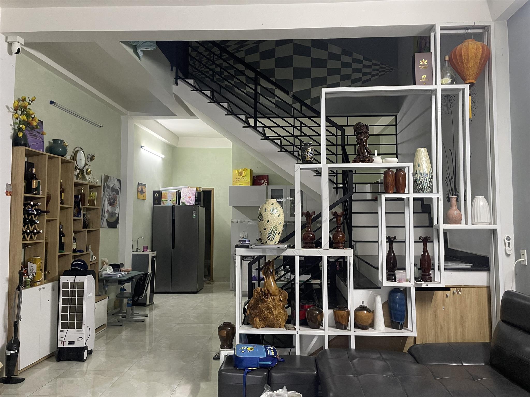 Bán nhà 2 tầng đường Khương Hữu Dụng, Hòa Xuân, Đà Nẵng, kẹt tiền cần bán nhanh.