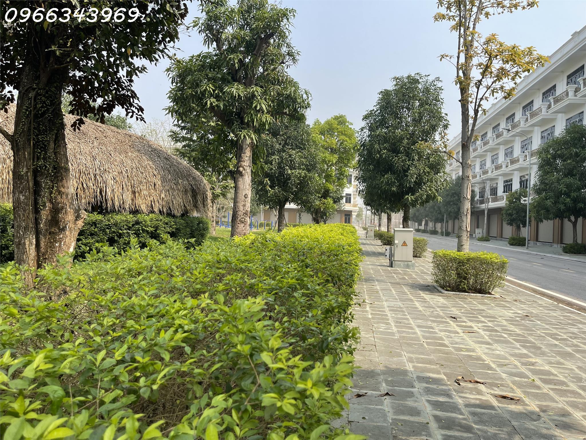 NHÀ 4 TẦNG VIEW CÔNG VIÊN. GIÁ 3.1 TỶ. SANG TÊN SỔ NGAY. LH: 0966 343 969