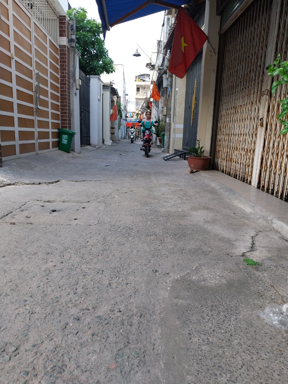 Bán nhà Vị trí Đỉnh - PLB, Q9 đường 339 - 90M2, 2T,3PN, 2WC - 4.8 Tỷ .