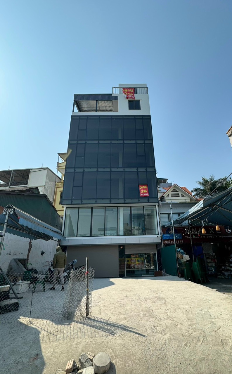 Chính chủ cho thuê nhà mới xây mặt phố kinh doanh tại Mễ Trì Thượng.