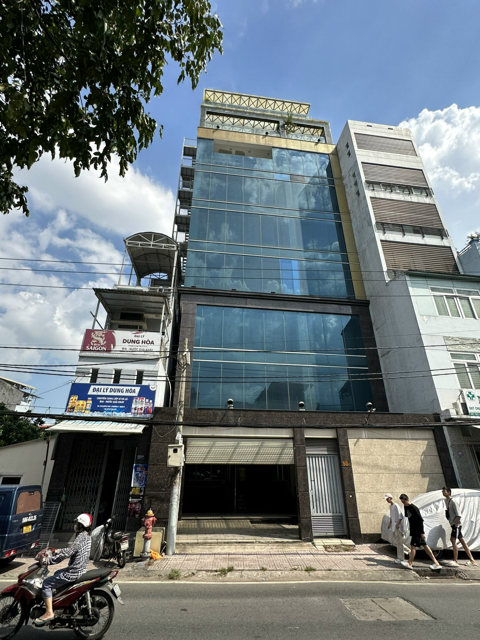 Bán Tòa Nhà: Hầm 11 Tầng, Diện tích 12x23m. đầy đủ PCCC. HĐT 250Tr/tháng