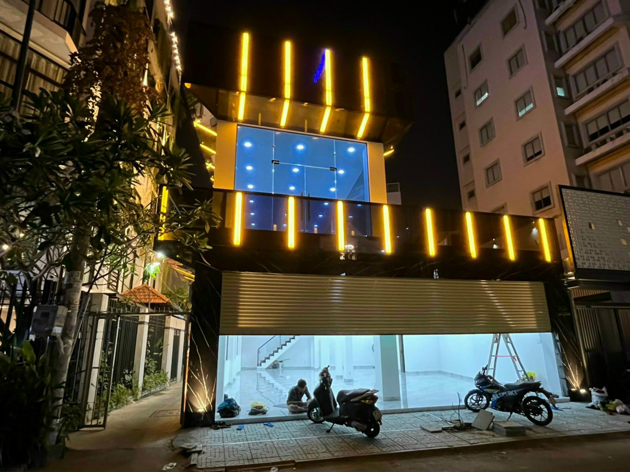 Bán Căn Góc 2 MT đường Thạch Thị Thanh Q.1 - DT 9.5m x 15m Cn 140m2 - gần Hai Bà Trưng