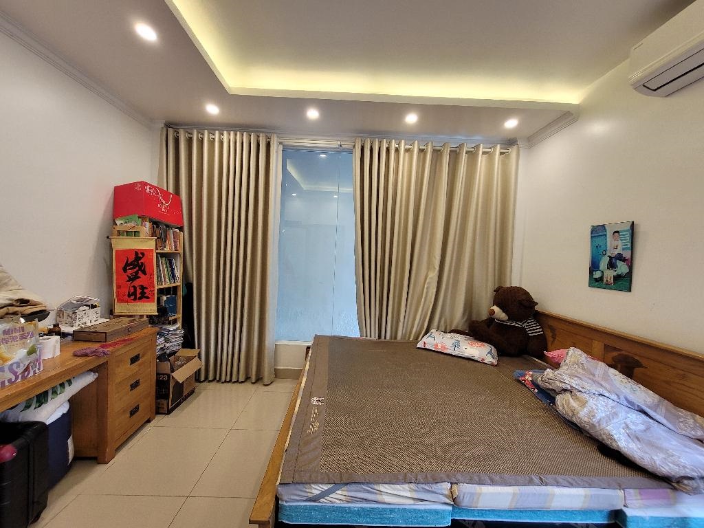 Bán nhà Thạch Bàn 50m2 * 5 tầng * 4,75 tỷ. Lô Góc, 3 thoáng.