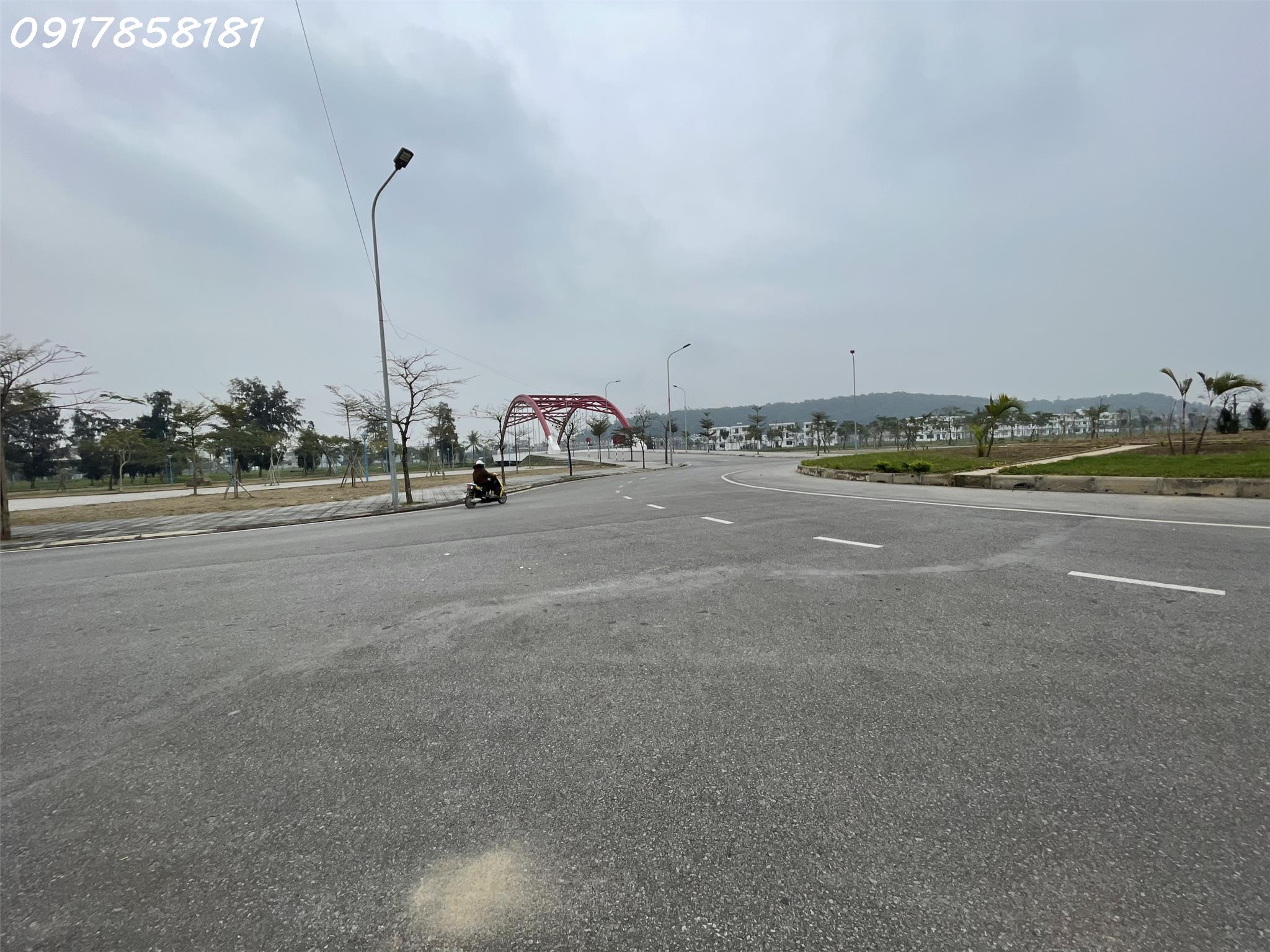 BÁN ĐẤT BIỆT THỰ UBND SẦM SƠN. CÓ SỔ. GIÁ CHẠM ĐÁY. LH: 0917 858181