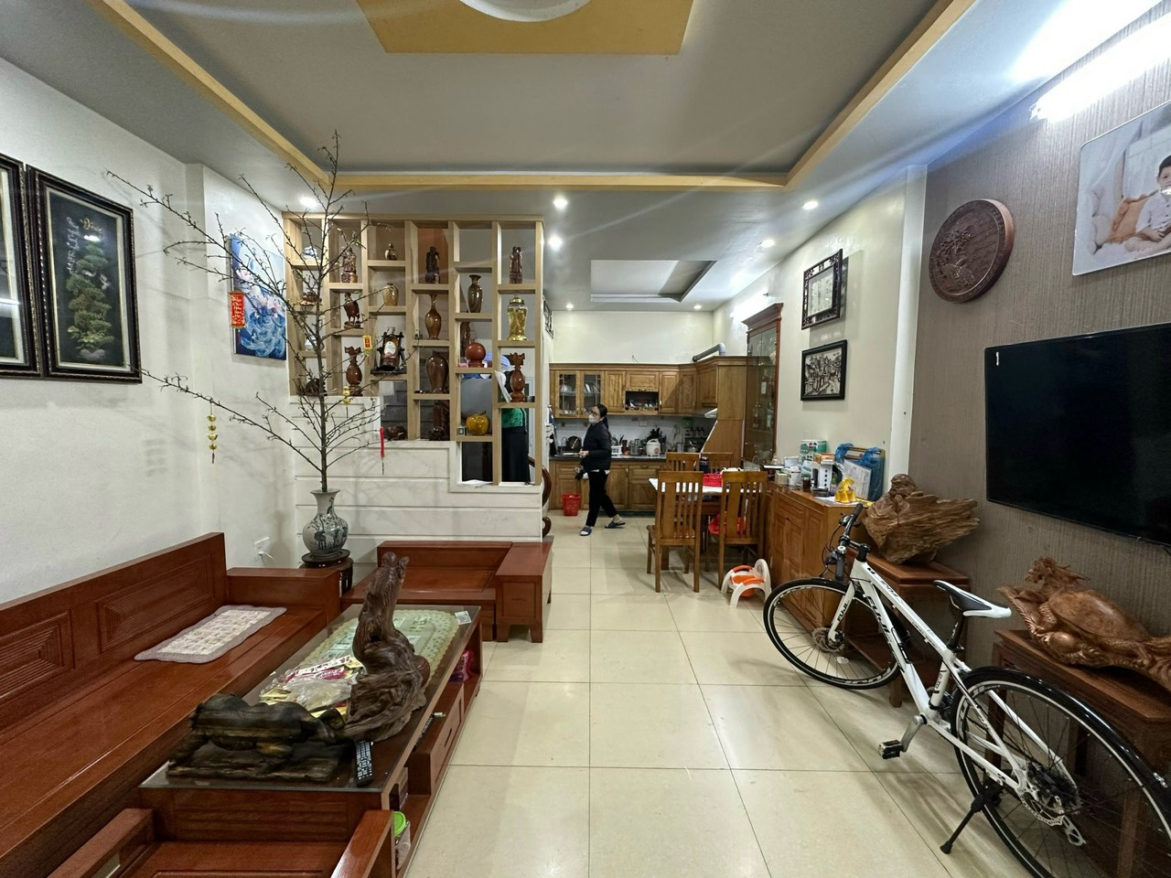 Bán nhà ngõ 213 Thiên Lôi, diện tích 40m 3 tầng GIÁ 2.1 tỉ ngõ cực nông