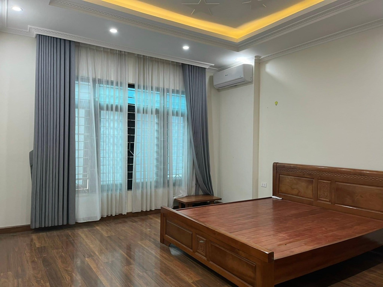 BÁN NHÀ PHƯƠNG CANH 60M2.MẶT TIỀN 4,3M X 4 TẦNG