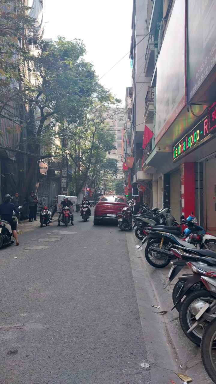 Hàng Xóm ĐH Ngoại Thương, Phố Chùa Láng, ô tô tránh, View Hồ.