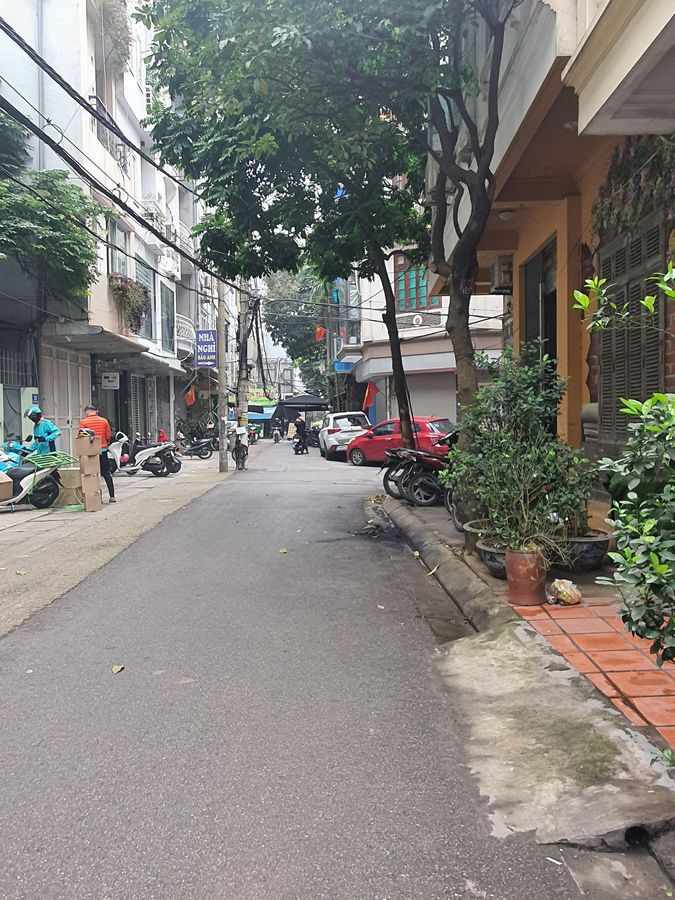 Gấp! Quá hiếm! chính chủ bán nhà liền kề Trung Yên, Cầu Giấy, đường ô tô tránh, vỉa hè 2 bên, kinh doanh đỉnh, giá nhỉnh 8 tỷ, pháp lý chuẩn