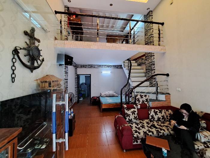 BÁN NHÀ THƯỢNG THANH- Ô TÔ ĐỂ CỦA