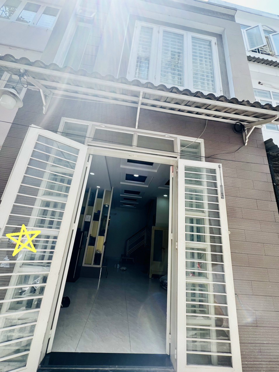 gần B.Viện 175, 1 trục hẻm XE HƠI Nguyễn Văn Công P3 GV Chỉ 3,x ty