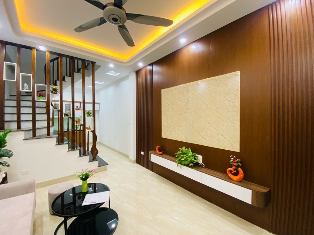 Bán nhà Đàm Quang Trung 50m2 * 5 tầng * 5,8 tỷ. nhà mới ở ngay.